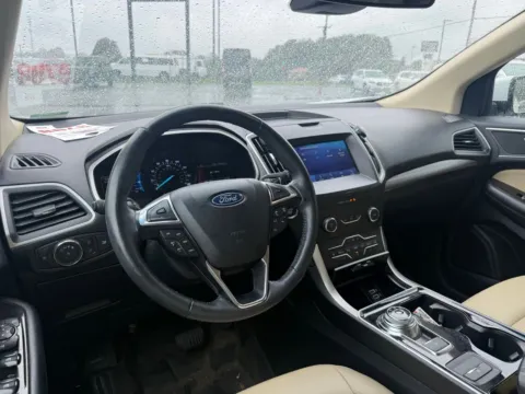 More photos of 2020 Ford Edge SEL at Jerry Hunt Supercenter - Lexington, NC