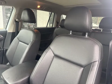 Photos of 2020 Volkswagen Atlas 3.6L V6 SE for sale in Lexington, NC at Jerry Hunt Supercenter - Lexington