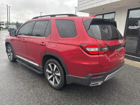 More photos of 2025 Honda Pilot Touring at Jerry Hunt Supercenter - Lexington, NC