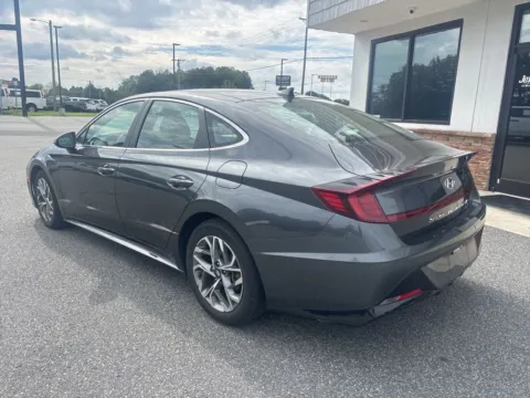 More photos of 2022 Hyundai Sonata SEL at Jerry Hunt Supercenter - Lexington, NC