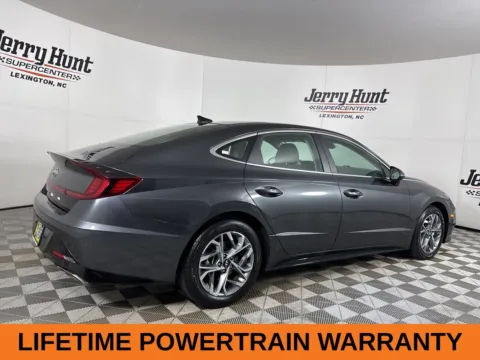 More photos of 2022 Hyundai Sonata SEL at Jerry Hunt Supercenter - Lexington, NC