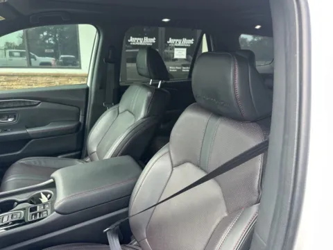 Photos of 2025 Honda Pilot Black Edition for sale in Lexington, NC at Jerry Hunt Supercenter - Lexington