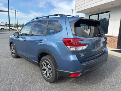 More photos of 2019 Subaru Forester Premium at Jerry Hunt Supercenter - Lexington, NC
