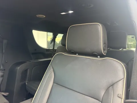 More photos of 2023 Chevrolet Suburban Premier at Jerry Hunt Supercenter - Lexington, NC