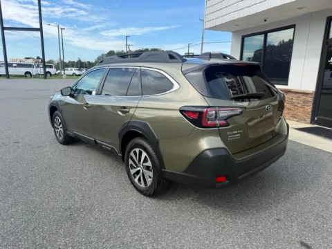 More photos of 2024 Subaru Outback Premium at Jerry Hunt Supercenter - Lexington, NC