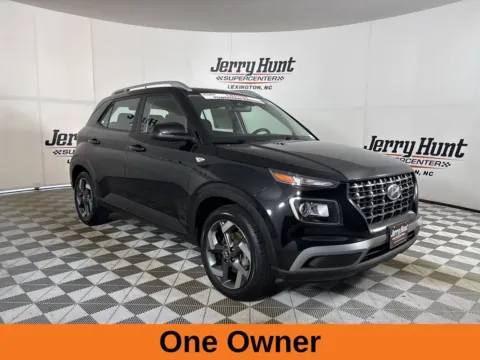 More photos of 2023 Hyundai Venue SEL at Jerry Hunt Supercenter - Lexington, NC