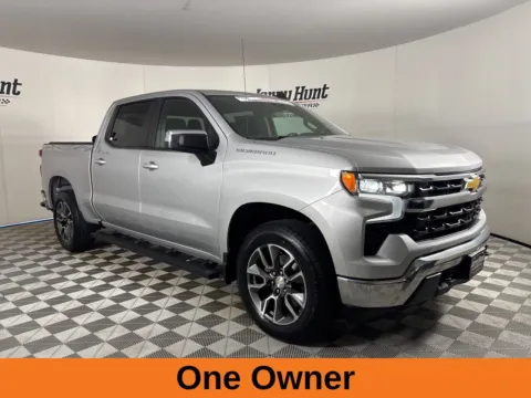 More photos of 2022 Chevrolet Silverado 1500 LT at Jerry Hunt Supercenter - Lexington, NC