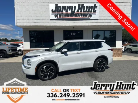 White 2023 Mitsubishi Outlander SEL for sale in Lexington, NC