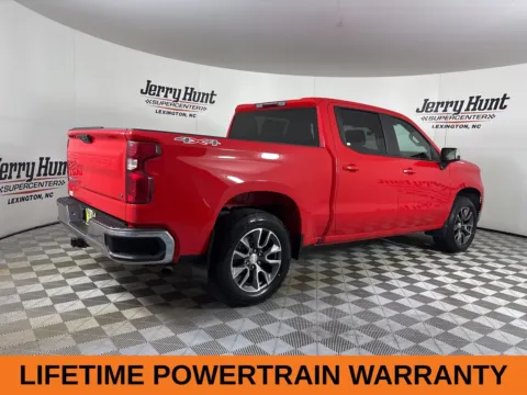 More photos of 2022 Chevrolet Silverado 1500 LT at Jerry Hunt Supercenter - Lexington, NC
