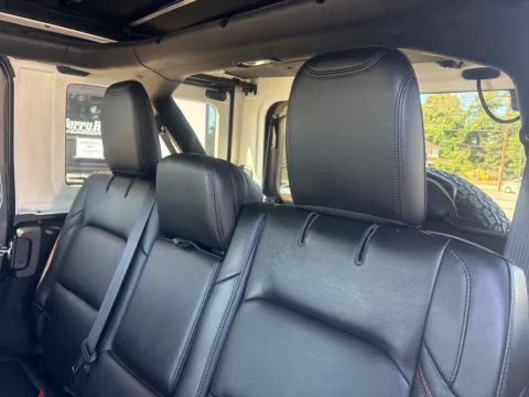 More photos of 2019 Jeep Wrangler Unlimited Rubicon at Jerry Hunt Supercenter - Lexington, NC