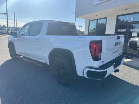 More photos of 2022 GMC Sierra 1500 Elevation at Jerry Hunt Supercenter - Lexington, NC