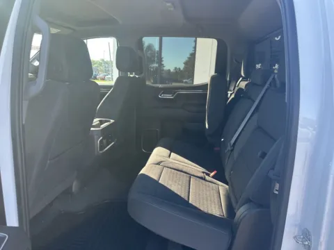 More photos of 2022 GMC Sierra 1500 Elevation at Jerry Hunt Supercenter - Lexington, NC