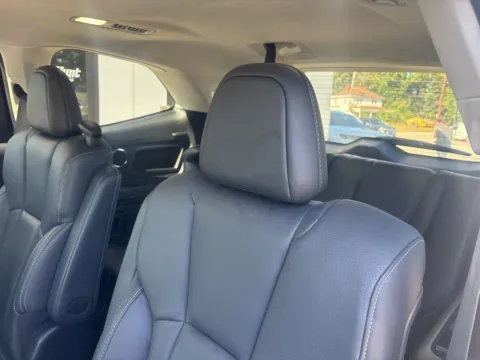 More photos of 2022 Subaru Ascent Limited at Jerry Hunt Supercenter - Lexington, NC