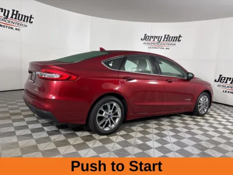 More photos of 2019 Ford Fusion Hybrid SE at Jerry Hunt Supercenter - Lexington, NC