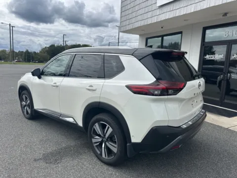 More photos of 2023 Nissan Rogue SL at Jerry Hunt Supercenter - Lexington, NC