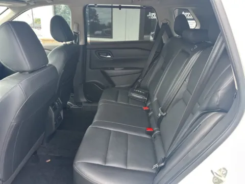 More photos of 2023 Nissan Rogue SL at Jerry Hunt Supercenter - Lexington, NC