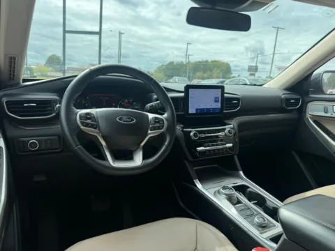 More photos of 2023 Ford Explorer Limited at Jerry Hunt Supercenter - Lexington, NC