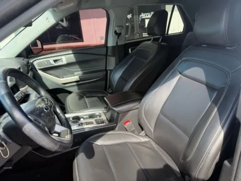 Photos of 2023 Ford Explorer XLT for sale in Lexington, NC at Jerry Hunt Supercenter - Lexington