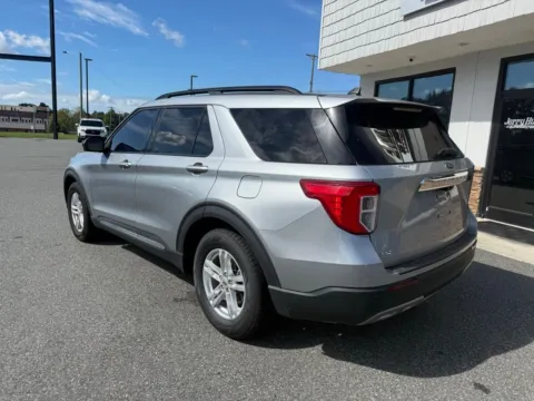 More photos of 2023 Ford Explorer XLT at Jerry Hunt Supercenter - Lexington, NC