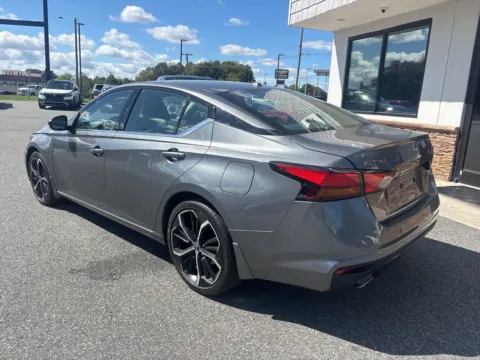 More photos of 2024 Nissan Altima 2.5 SR at Jerry Hunt Supercenter - Lexington, NC