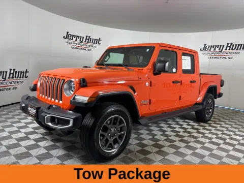 More photos of 2020 Jeep Gladiator Overland at Jerry Hunt Supercenter - Lexington, NC