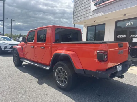 More photos of 2020 Jeep Gladiator Overland at Jerry Hunt Supercenter - Lexington, NC