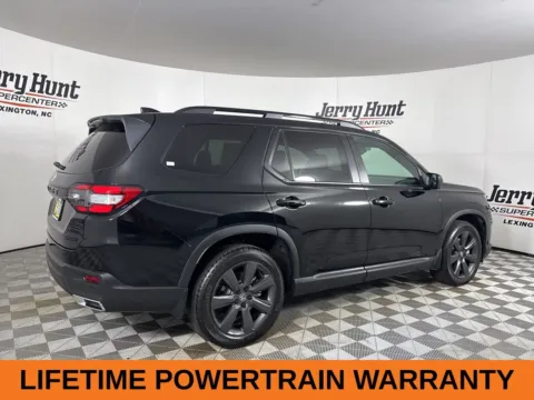 More photos of 2025 Honda Pilot Sport at Jerry Hunt Supercenter - Lexington, NC