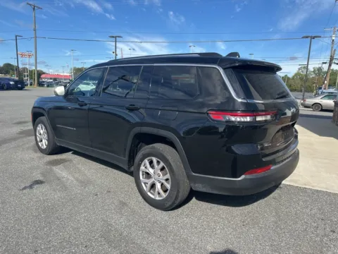More photos of 2022 Jeep Grand Cherokee L Limited at Jerry Hunt Supercenter - Lexington, NC