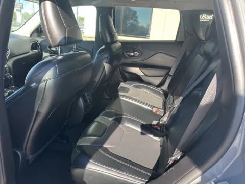 More photos of 2022 Jeep Cherokee Limited at Jerry Hunt Supercenter - Lexington, NC