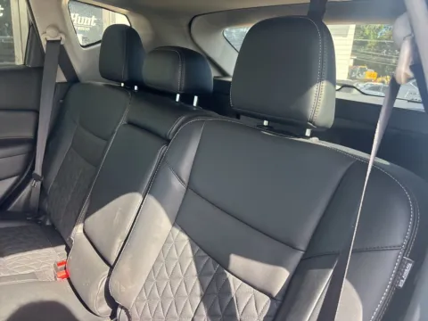 More photos of 2024 Nissan Murano Platinum at Jerry Hunt Supercenter - Lexington, NC