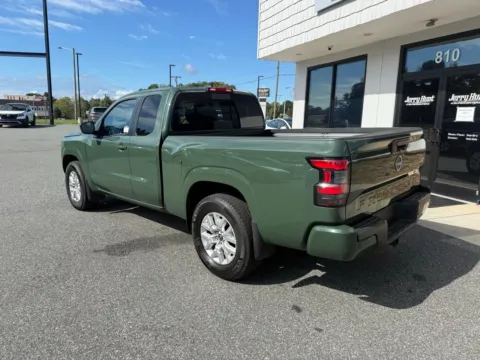 More photos of 2024 Nissan Frontier SV at Jerry Hunt Supercenter - Lexington, NC