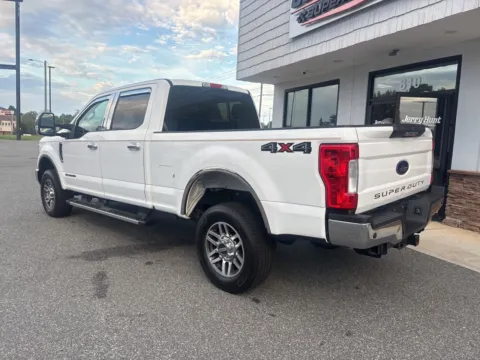 More photos of 2019 Ford F-250SD Lariat at Jerry Hunt Supercenter - Lexington, NC