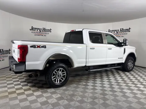 More photos of 2019 Ford F-250SD Lariat at Jerry Hunt Supercenter - Lexington, NC