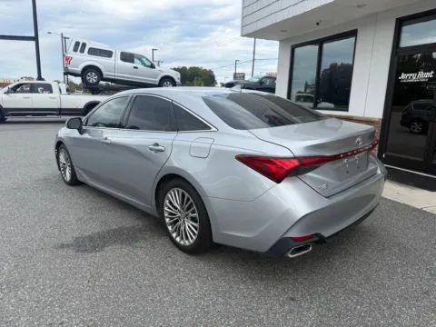 More photos of 2019 Toyota Avalon Limited at Jerry Hunt Supercenter - Lexington, NC