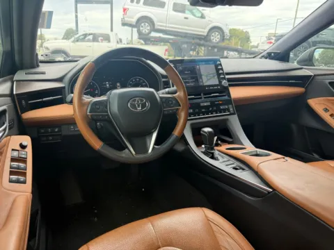 More photos of 2019 Toyota Avalon Limited at Jerry Hunt Supercenter - Lexington, NC