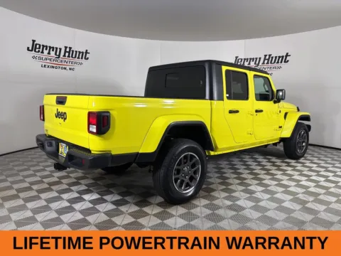More photos of 2024 Jeep Gladiator Sport at Jerry Hunt Supercenter - Lexington, NC