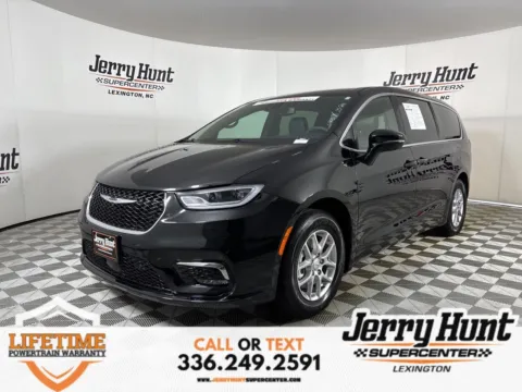Black 2025 Chrysler Pacifica Select for sale in Lexington, NC