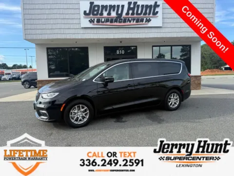 Black 2025 Chrysler Pacifica Select for sale in Lexington, NC