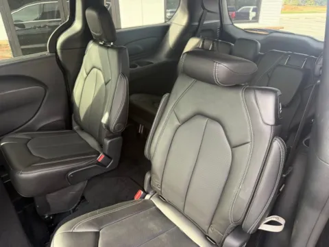 Another view of 2025 Chrysler Pacifica Select for sale in Lexington, NC at Jerry Hunt Supercenter - Lexington