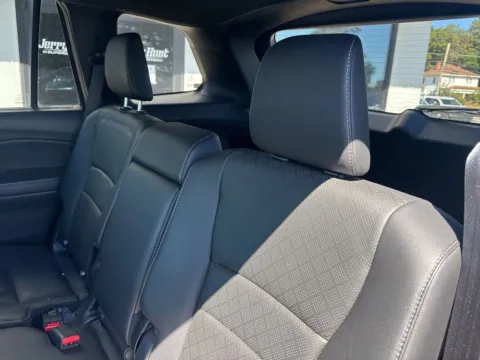More photos of 2019 Honda Passport EX-L at Jerry Hunt Supercenter - Lexington, NC