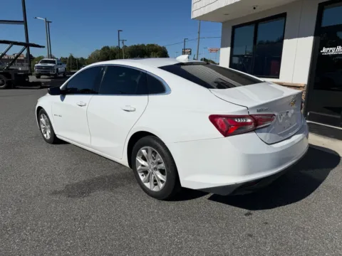 More photos of 2022 Chevrolet Malibu LT at Jerry Hunt Supercenter - Lexington, NC