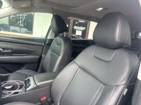 Photos of 2024 Hyundai Tucson SEL for sale in Lexington, NC at Jerry Hunt Supercenter - Lexington