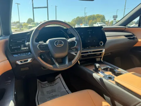 More photos of 2025 Lexus RX 350 Premium at Jerry Hunt Supercenter - Lexington, NC