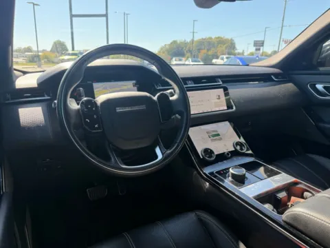 More photos of 2019 Land Rover Range Rover Velar SE R-Dynamic at Jerry Hunt Supercenter - Lexington, NC