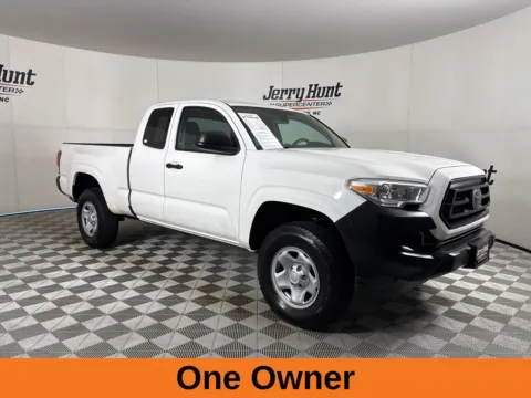 More photos of 2022 Toyota Tacoma SR at Jerry Hunt Supercenter - Lexington, NC