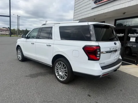 More photos of 2024 Ford Expedition Max Limited at Jerry Hunt Supercenter - Lexington, NC