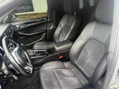 Photos of 2020 Porsche Macan for sale in Lexington, NC at Jerry Hunt Supercenter - Lexington