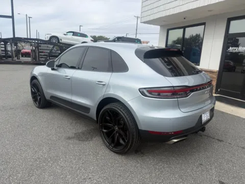 More photos of 2020 Porsche Macan at Jerry Hunt Supercenter - Lexington, NC