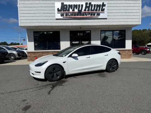 White 2021 Tesla Model 3 Standard Range Plus for sale in Lexington, NC