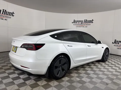 More photos of 2021 Tesla Model 3 Standard Range Plus at Jerry Hunt Supercenter - Lexington, NC